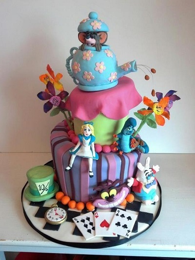 Торт «Алиса в стране чудес» - Алиса5