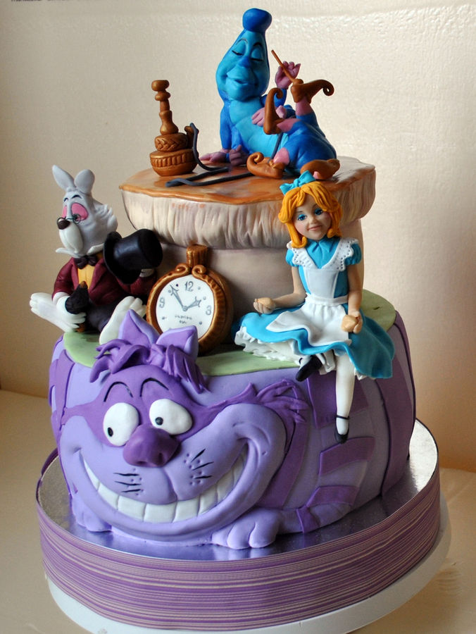 Торт «Алиса в стране чудес» - Алиса2