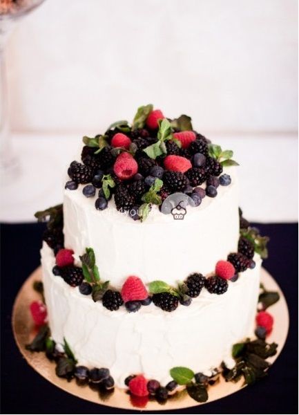Свадебный ягодный торт - ЯС10