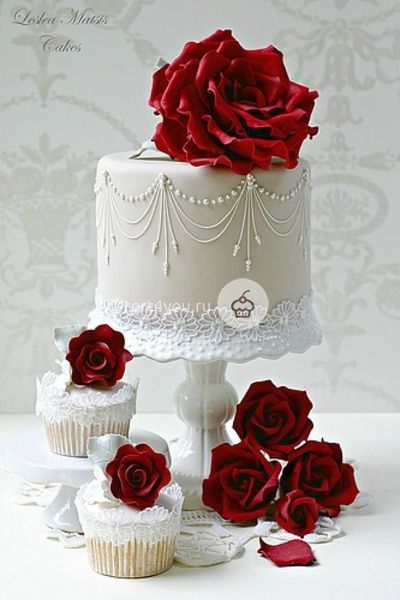 Красный свадебный торт - WR12